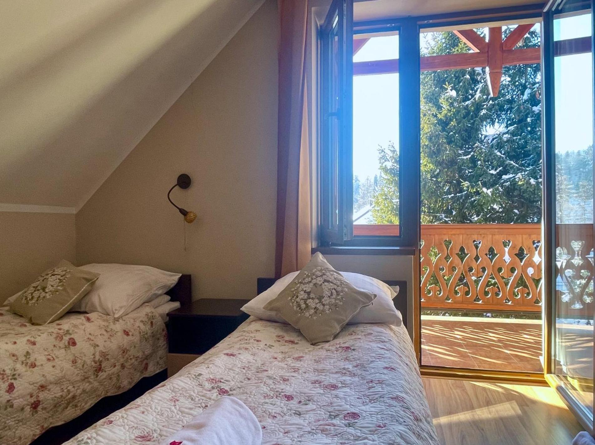 Apartamenty Kornaje Шчавница Екстериор снимка